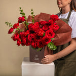 Load image into Gallery viewer, Crimson Signature Bloom Box