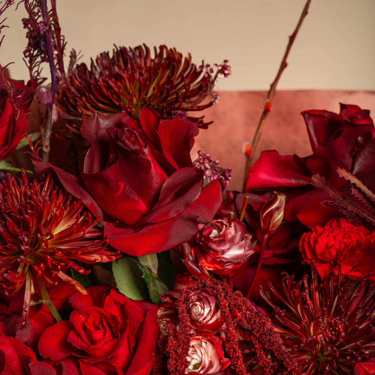 Crimson grand flower bag