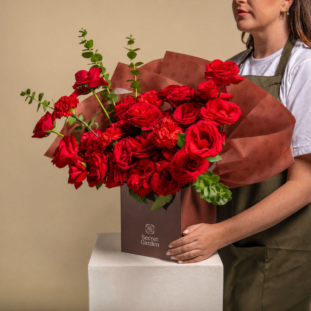 Crimson signature bloom box